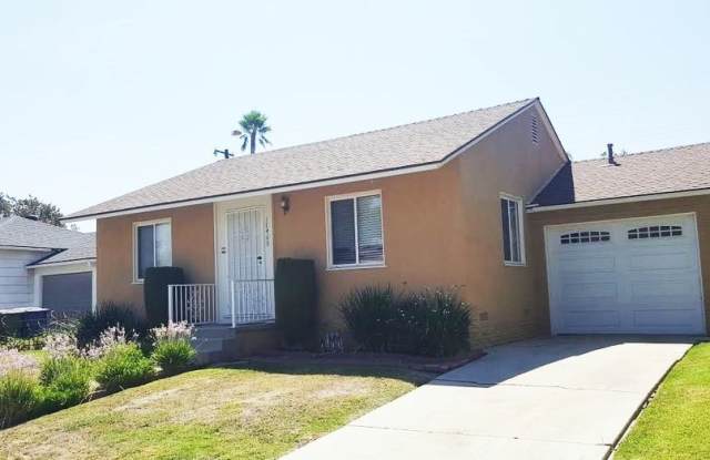 17468 Tiara Street Gallery 2