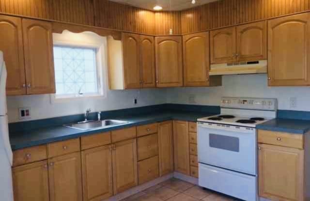 19 OBRIEN CT - 19 O'brien Court, Bayonne, NJ 07002