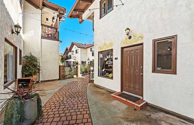 7561 Center Avenue Gallery 2