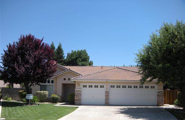 3 Car Garage Gallery 1