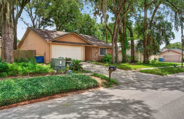Cozy Bungalow Close To Everything! Gallery 4