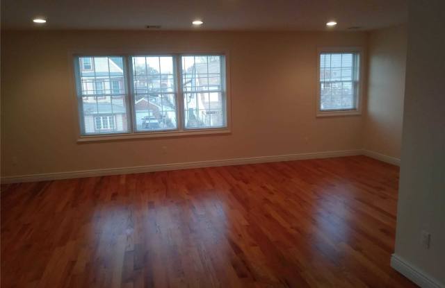 191 Jefferson Ave Gallery 2