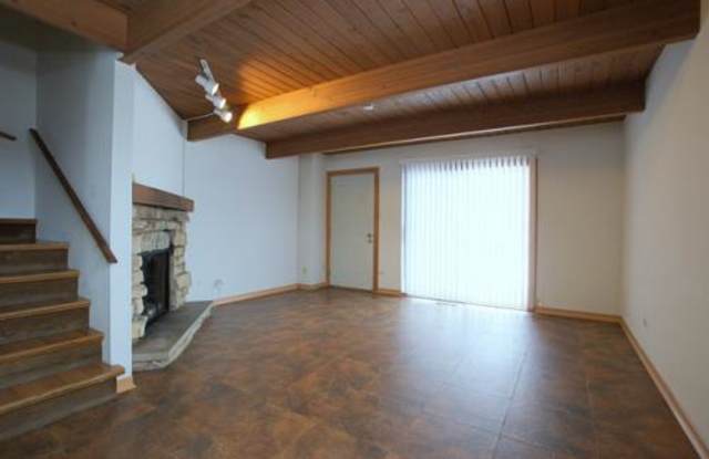 367 MEADOW GREEN Lane Gallery 3