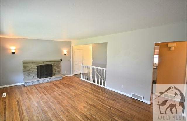 2243 East 7110 South Gallery 4
