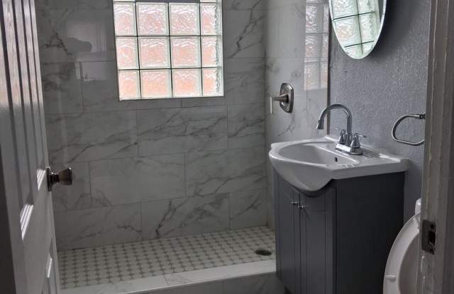 4346 N 28th St photos photos