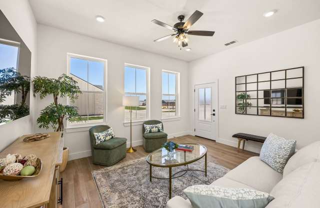 Modern 1 Bed / 1.5 Bath with Open Living Area & Private Bath Gallery 3