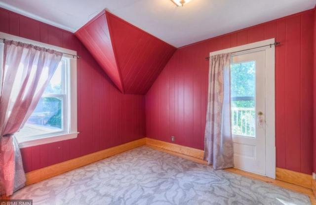 Large 6 bedroom house near Hamline University- June 2026! Pet Friendly photos photos