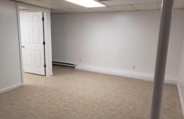 2011 Colden Ave Gallery 2