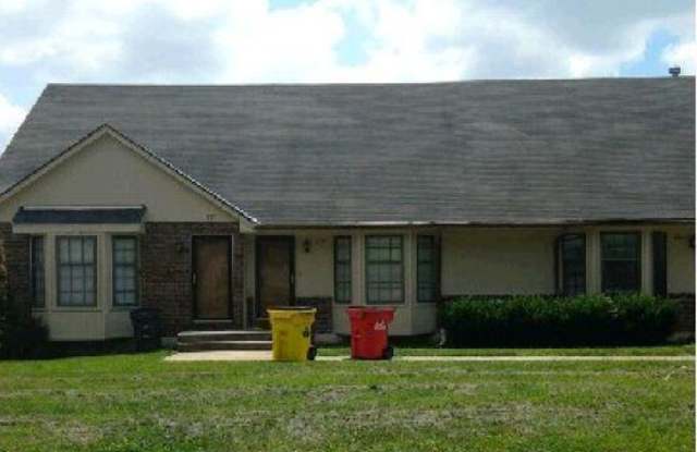 319 Millstone Cir - 319 Northwest Millstone Circle, Blue Springs, MO 64015