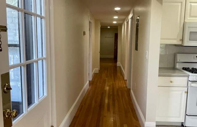 Charming 3 Bedroom-No Broker Fee photos photos