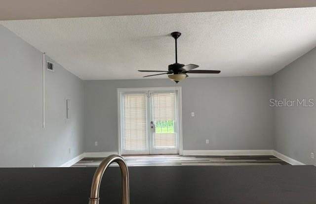 2857 CINNAMON BEAR Trail Gallery 3