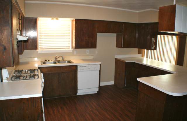 8728 Milverton Dr Gallery 3