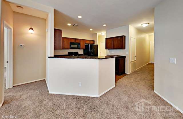 7710 W Shumway Farm Road Gallery 4