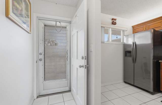 2606 Garden Drive S Gallery 4