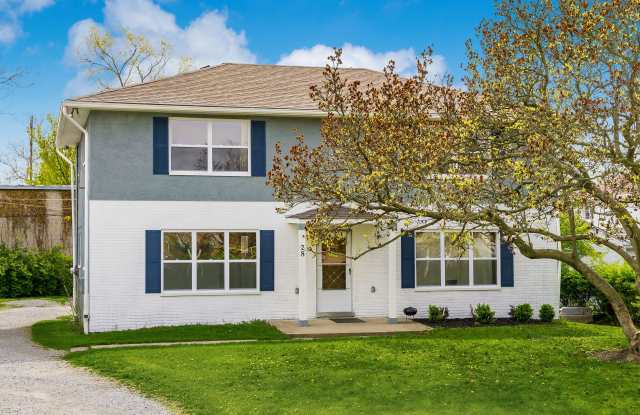 Pinewood Drive - 28B photos photos