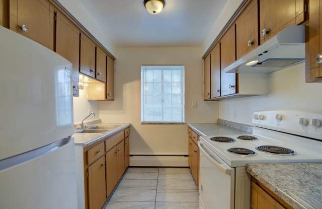 4811 Cadieux Rd photos photos