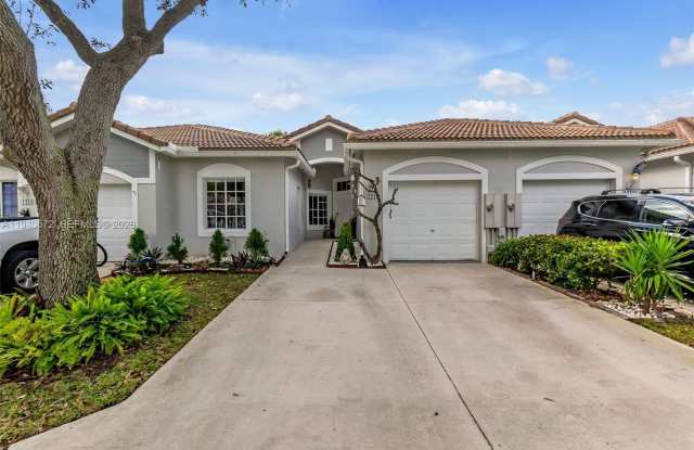 1217 SW 48th Ter photos photos