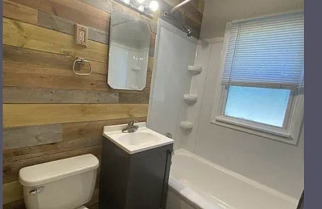 4430 Primrose Gallery 3