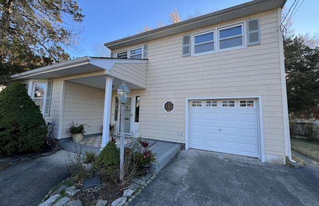 12 Eisele Avenue - 12 Eisele Avenue, Wanamassa, NJ 07712