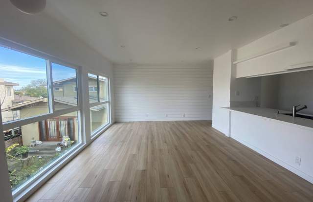 12921 Bonaparte Ave - 12921 Bonaparte Avenue, Los Angeles, CA 90066