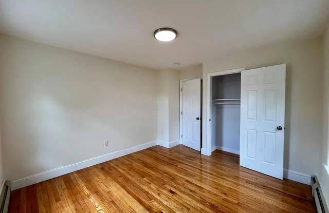 6 Bromfield St # 3 Gallery 1
