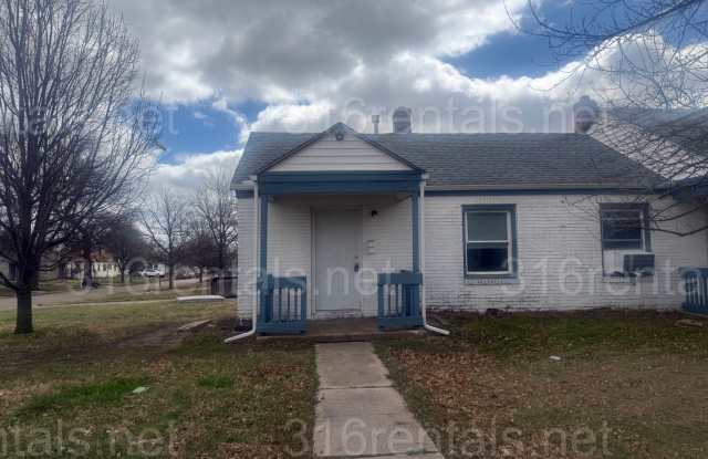 $525 - 1 bedroom / 1 bathroom - duplex photos photos