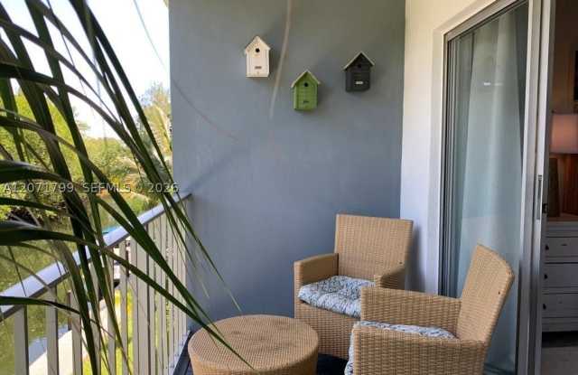 1860 Venice Park Dr Gallery 3