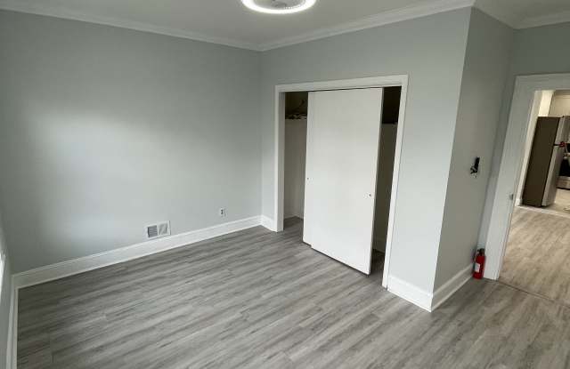 1058 Fulton Street Gallery 3