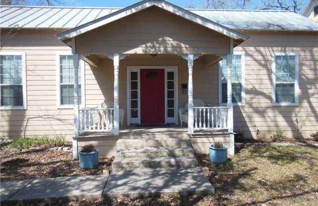 824 W Mill Street photos photos