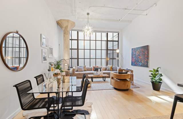601 4th St Gallery 4