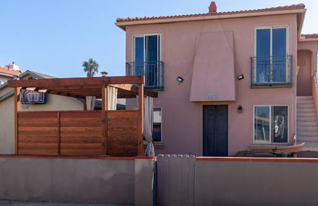 725 Santa Barbara Pl photos photos