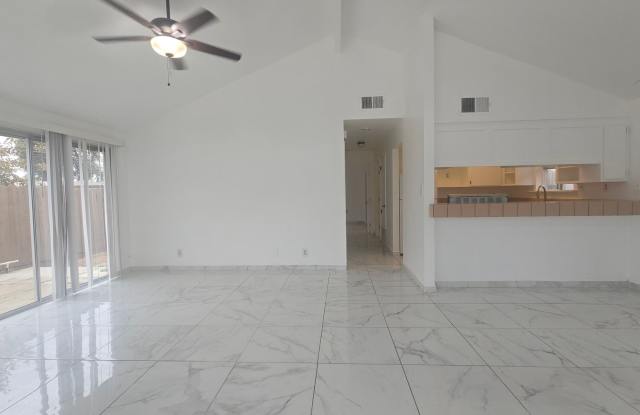 Great 2 Bedroom 1 Bathroom Gallery 3