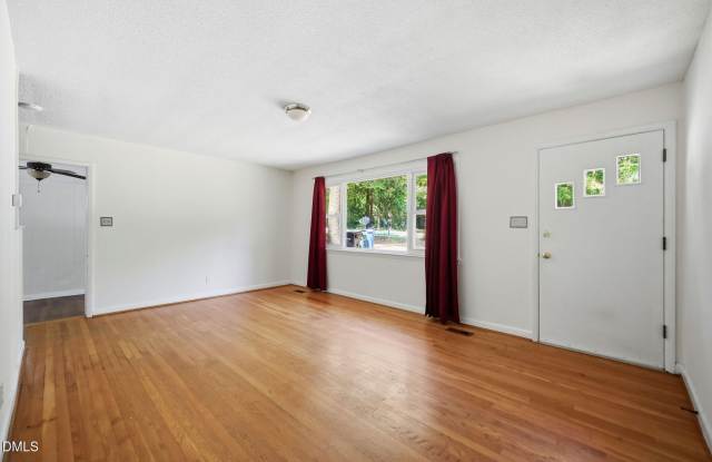 139 Windsor Circle Gallery 4