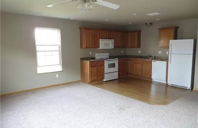 1104 Flagstone Lane Gallery 2