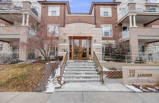 Stunning 2Bed/2Bath Cherry Creek Condo - 111 South Monroe Street, Denver, CO 80209 Stunning 2Bed/2Bath Cherry Creek Condo - 111 South Monroe Street, Denver, CO 80209