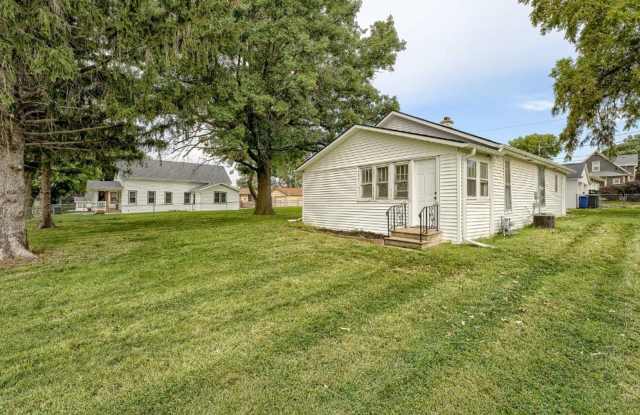Adorable 1 story home is needing YOU! photos photos