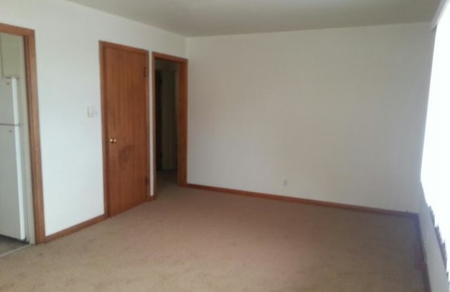 Large 2 Bedroom, 1-3/4 Bath Duplex with Attached Garage in West Loveland, CO Gallery 2