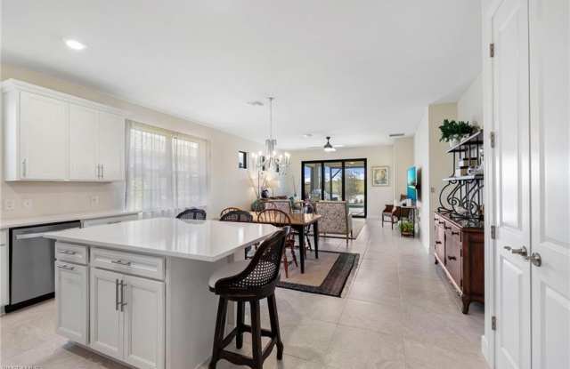 12041 Canal Grande Dr lot: 325 Gallery 4