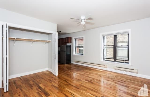 815 West Cornelia Avenue - 815 West Cornelia Avenue, Chicago, IL 60657
