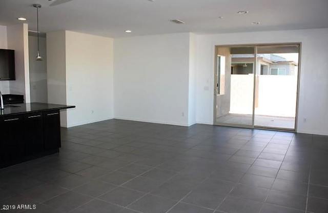 1778 E DUBOIS Avenue Gallery 4