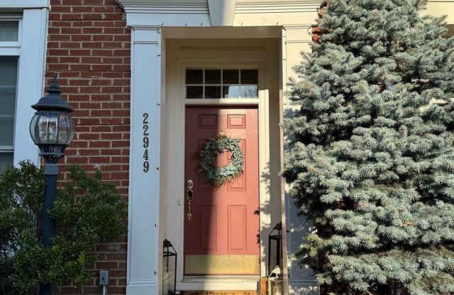 22949 FANSHAW SQ photos photos