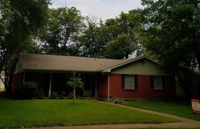 408 Worcester Way - 408 Worcester Way, Richardson, TX 75080