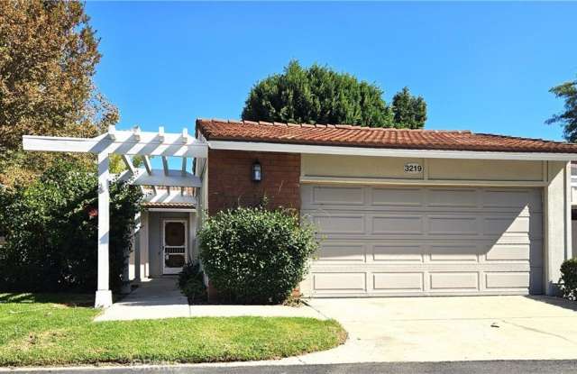 3219 Via Carrizo - 3219 Via Carrizo, Laguna Woods, CA 92637
