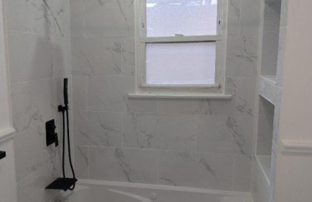 134 S Clinton St photos photos