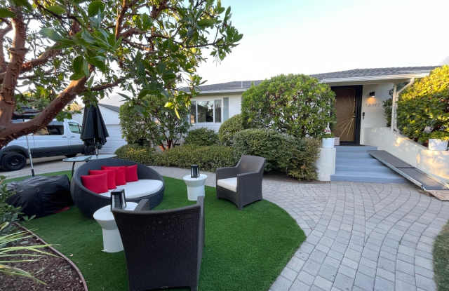 2166 E Valley Road photos photos