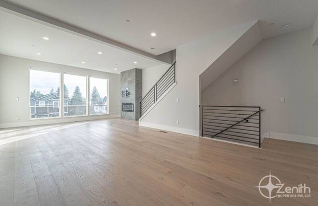 2375 N R Street photos photos