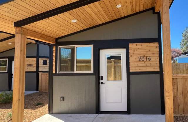 Newly Built! 1 Bed, 1 Bath Home with a fully fenced Yard! photos photos