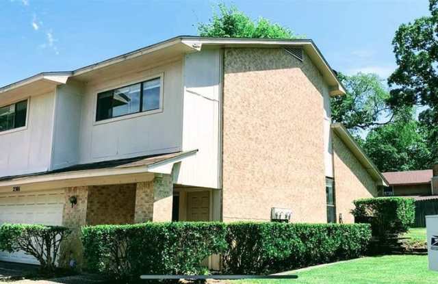 2301 Villa Drive Gallery 1