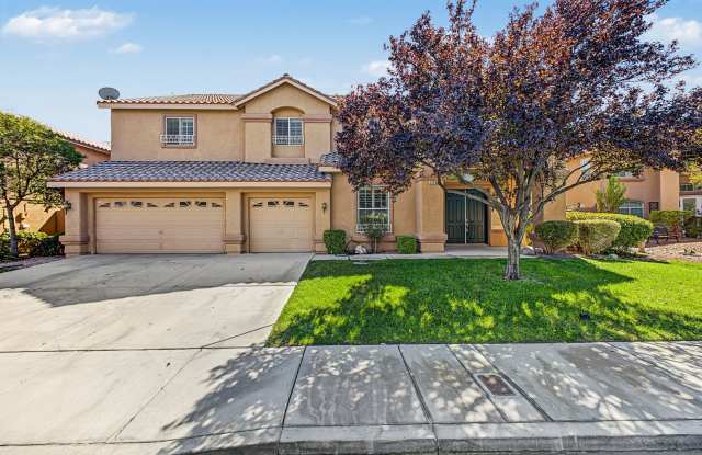 6-Bedroom home in the Northwest ready for immediate move in! Gallery 1