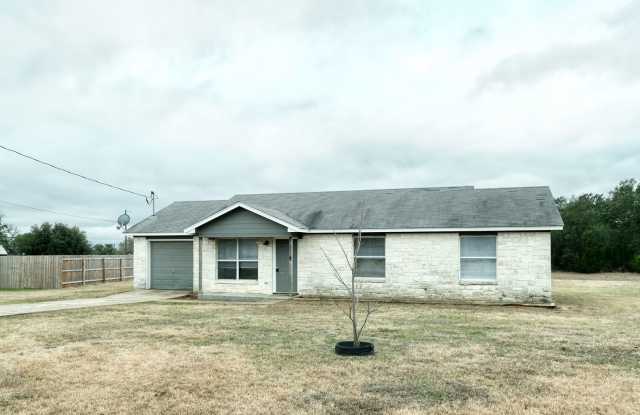 640 Fallen Oak Gallery 1